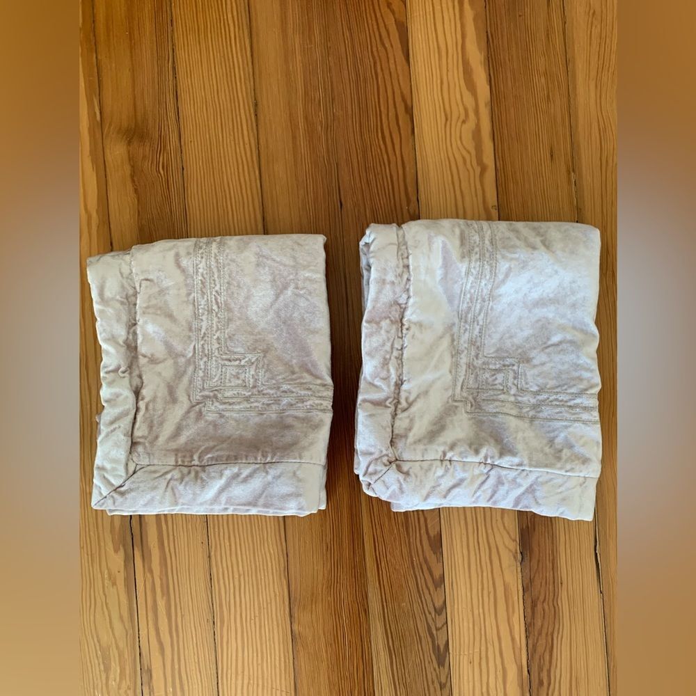 Royal Velvet Pillowshams 